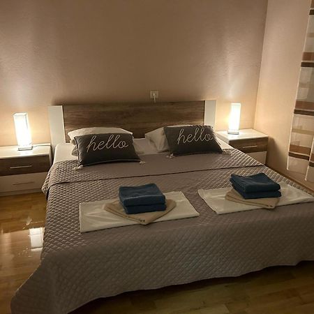 Apartmani Deni Crikvenica Exterior foto